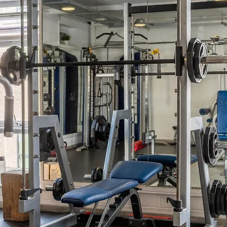 Swift - 6 With Full Free Gym Access 아파트 *